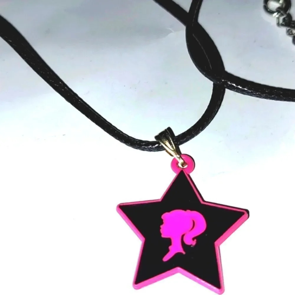Beautiful barbie necklace for women and kids - Picture 3 of 4
